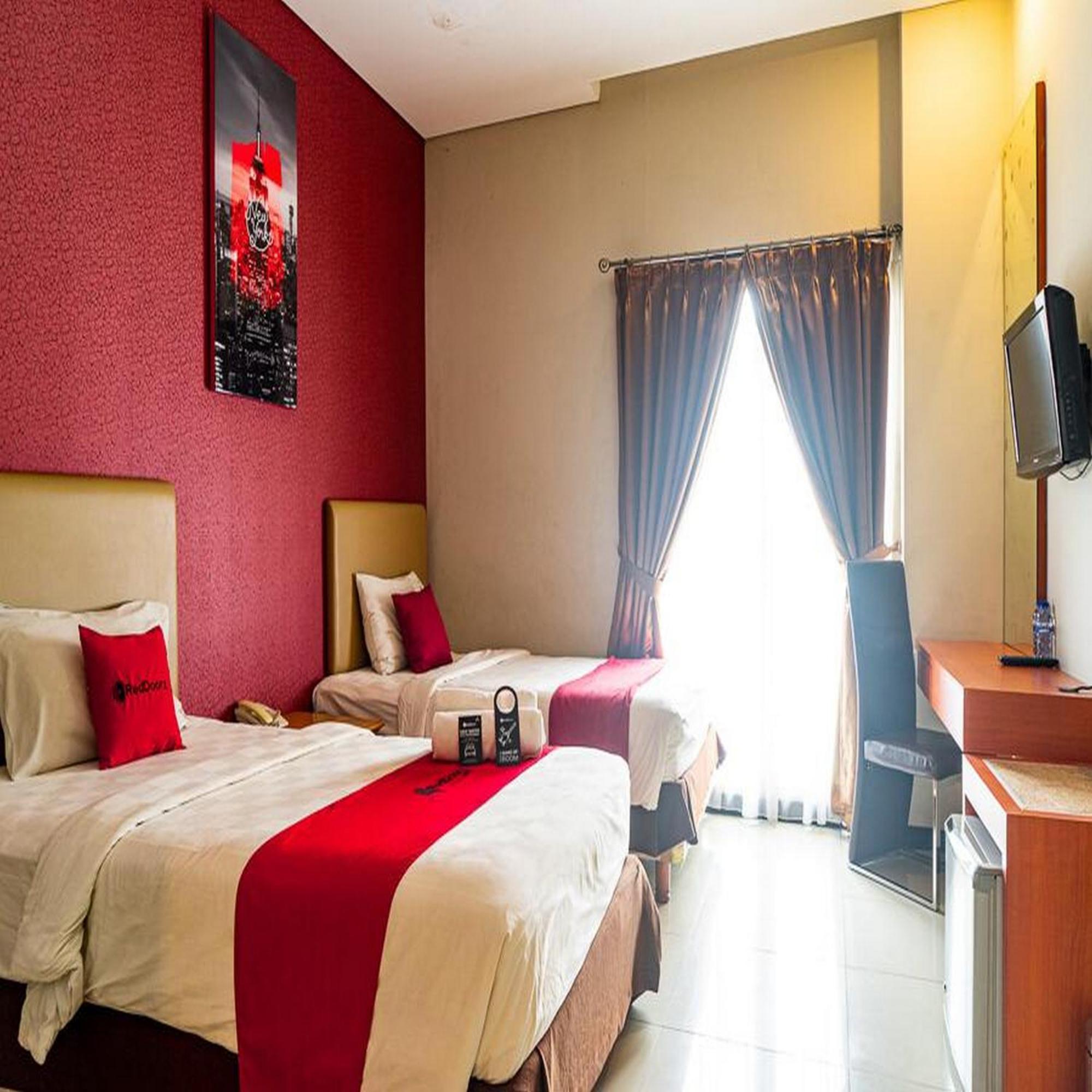 Reddoorz Plus At Blue Pacific Blok M Jakarta Exteriér fotografie