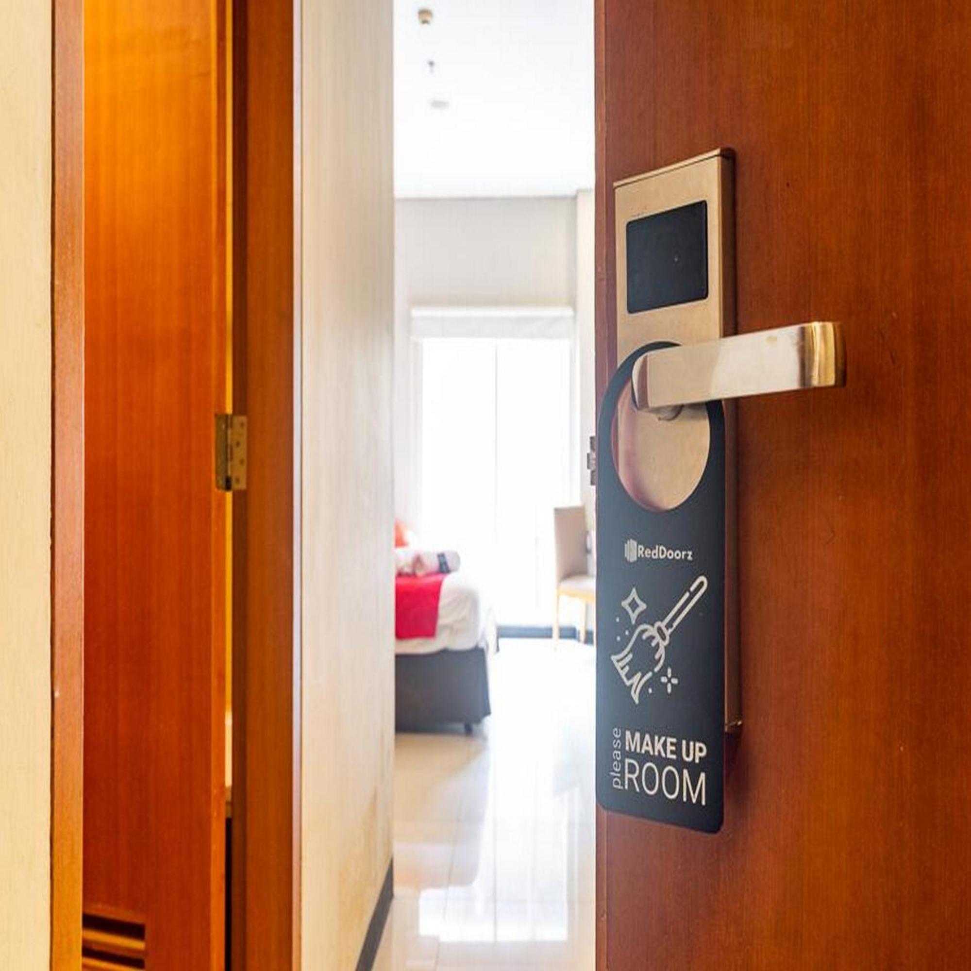 Reddoorz Plus At Blue Pacific Blok M Jakarta Exteriér fotografie