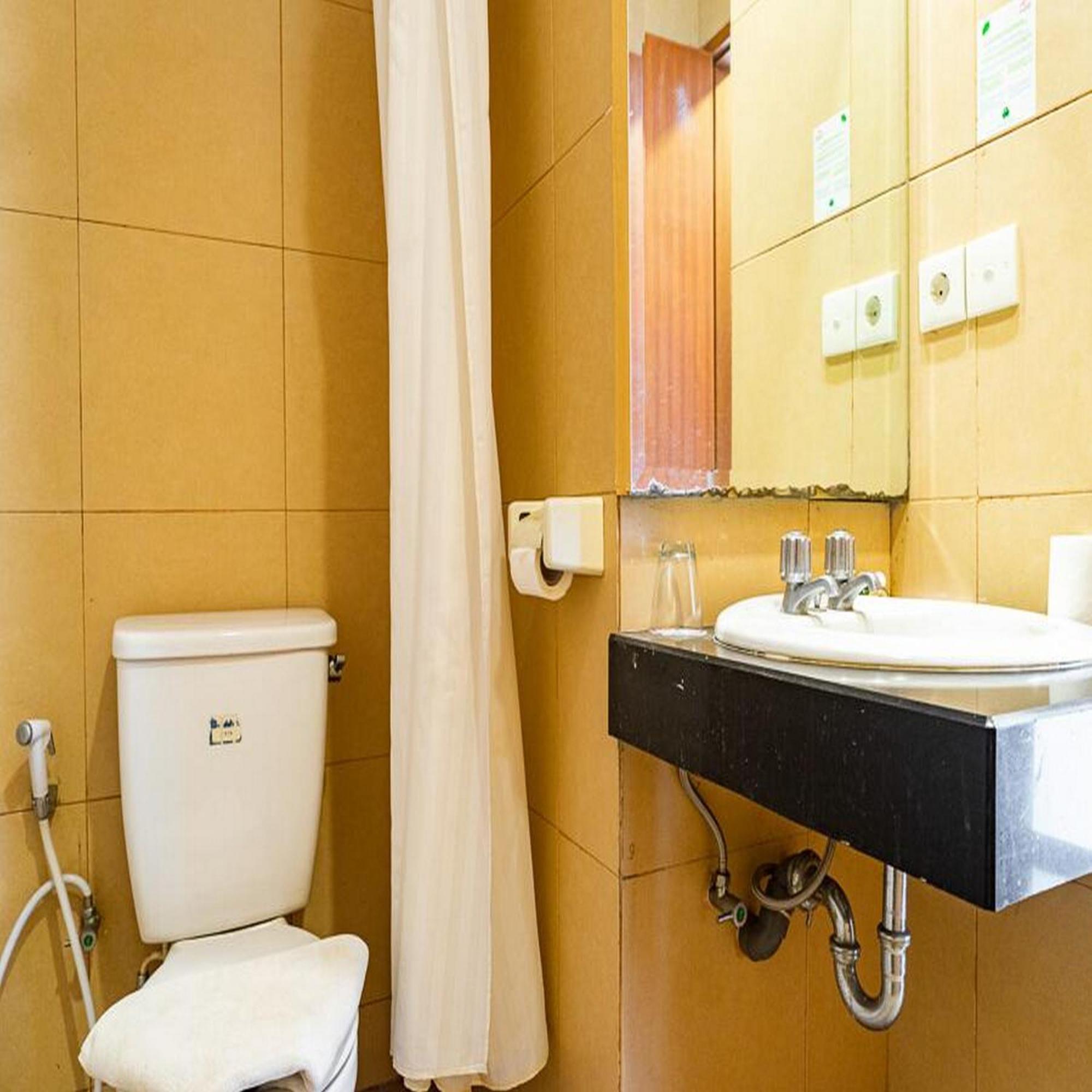 Reddoorz Plus At Blue Pacific Blok M Jakarta Exteriér fotografie