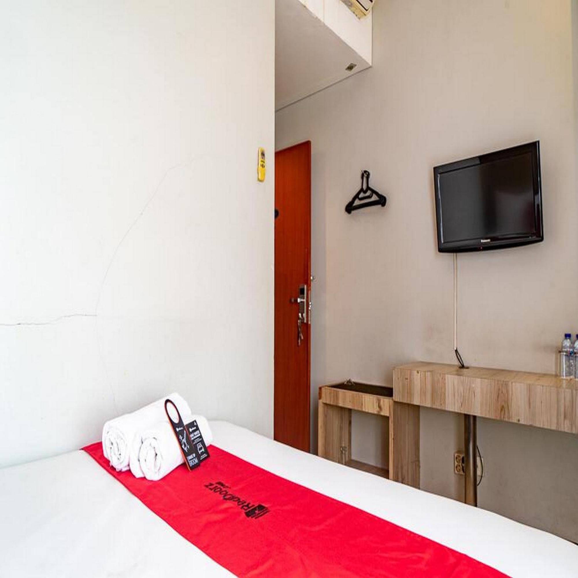 Reddoorz Plus At Blue Pacific Blok M Jakarta Exteriér fotografie