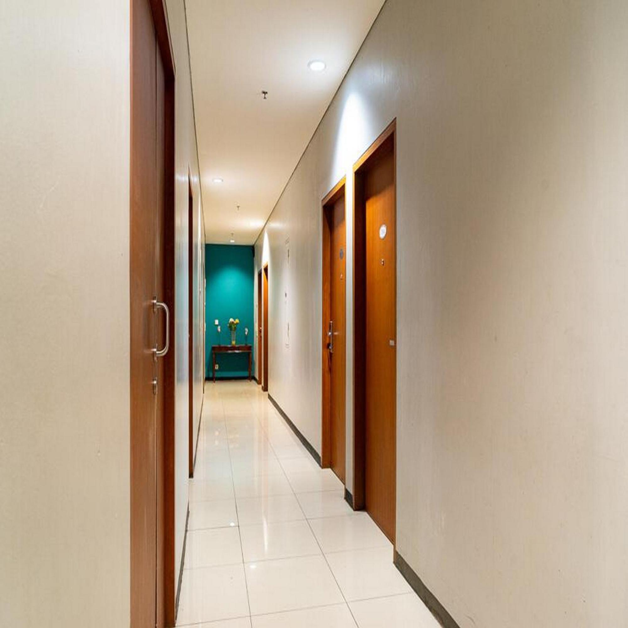 Reddoorz Plus At Blue Pacific Blok M Jakarta Exteriér fotografie